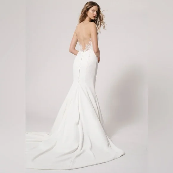 Alyne by Rita Vinieris Beverly wedding dress size 2 in Ivory